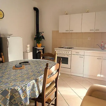 Rusendic 4 * Makarska